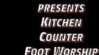 Kitchen lesbian foot