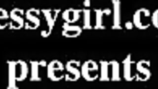 lesbian sploshing