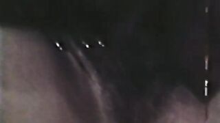 Lesbian Peepshow Loops 627 70s and 80s - Scene 2