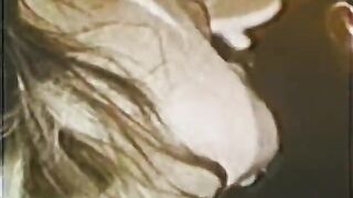 Peepshow Loops 245 70s and 80s - Scene 4