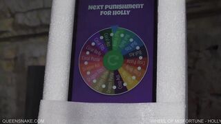 Queensnake.com -  Wheel of Misfortune - Holly