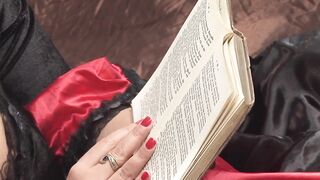 Cosplay – Lesbian Vampires Get Rough