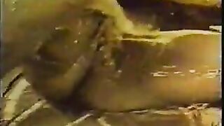 RETRO MUD WRESTLING 