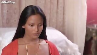 Paola Senatore Laura Gemser lesbo scene from Emanuelle