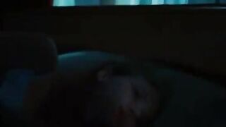 Megan Fox & Amanda Seyfried FULL LESBIAN SCENE