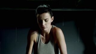 Ana Alexander, Kit Willesee - Femme Fatales S01E01 (2011)
