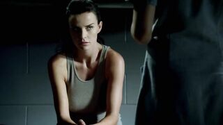 Ana Alexander, Kit Willesee - Femme Fatales S01E01 (2011)