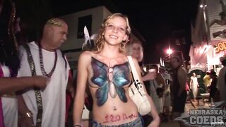 Chelsea Local Girl Eating Pussy In Public In A Bar