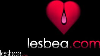 Lesbea Petite young Czech Lady Bug lesbian scissoring with older woman