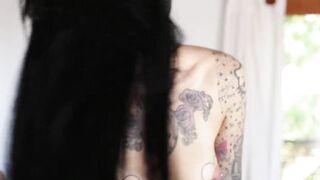 tattooed lesbians