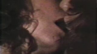 Lesbian Peepshow Loops 585 70s and 80s - Scene 2