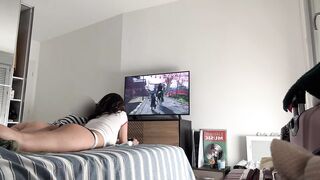 Fucking my girlfriend’s pussy while she’s gaming on her new ps5