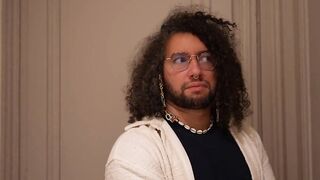 These co-workers secretly touch each other at night - Paranormal Activi'tities Halloween 1/4