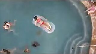 Aubrey Plaza, Anna Kendrick, Sugar Lyn Beard naked
