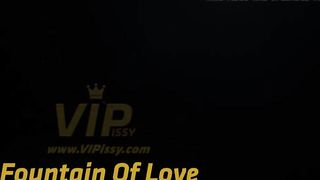 Dido Angel & Alexa Thomas Lesbian Piss Drinking