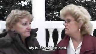 gilfs have lesbian sex