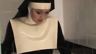 Sexy Latex Lesbians