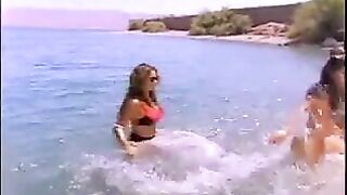 lesbo beach