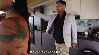 Horny Latina closes the deal with the real estate agent in exchange for hardcore sex - La Rola
