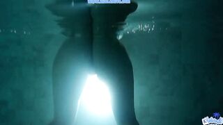 I fuck in the public pool of the hotel in Thailand: outdoor sex public sex