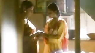 CELEBRITIES LESBIANS SHABANA