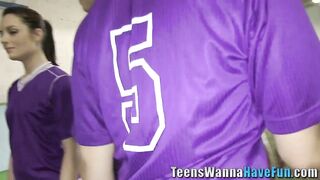 Les group teens eat out