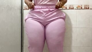 Camera records pretty squirts in the clinic washroom