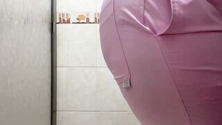 Camera records pretty squirts in the clinic washroom