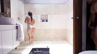 Shower Surprise: Roommate Invades & Screws Bellattrix Soaked Cunt