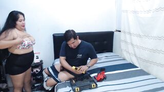 Viral Video: Seducing the Satellite Internet Technician