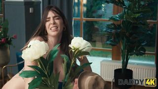DADDY4K. Girlfriend helping him ease the pain