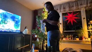 Casual wank led to cum in her mouth