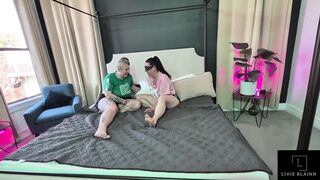3 Hotwives, 2 Belt Ons