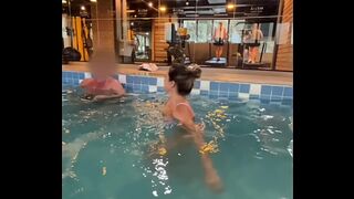 I seduced the well-endowed guest at the hotel pool, took him to my room to bang me in front of the cuckold and have him cum in my mouth - COMPLETE ON RED