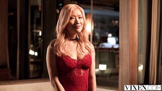 VIXEN Bored Dong-Hungry Hottie Dolly Orchid Ditches Loser Date For Hawt Bartender
