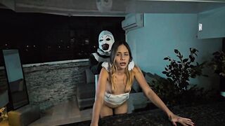 Terrifier bangs Natalia Alvarado on Halloween night
