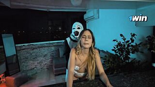 Terrifier bangs Natalia Alvarado on Halloween night