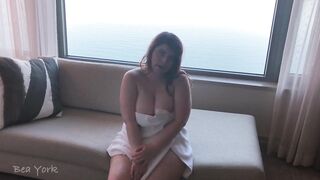 Curvy Bea York Offers Loving JOI