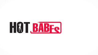 HOT BABES PLUS - Sleeping Beauty Has A Hot Lesbian Wake Up
