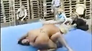 Catfight in France