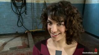 Bianca's Curly Snatch Hairless Live on Electrosluts!