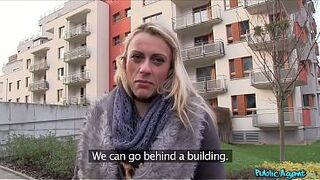 Hardcore sex in the freezing weather - Public Agent