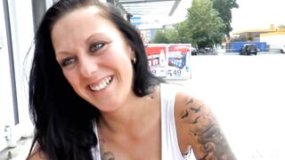 Tattooed gal cunt screwing big knob sucking in the camper