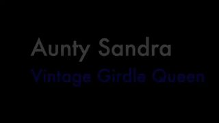 Aunty Sandra All in Black Stripping for YOU Vgq46