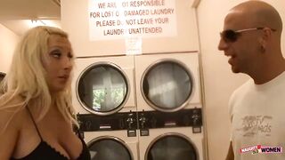 Pick up artist does his majority priceless to make golden-haired bitch Regan Anthony cum