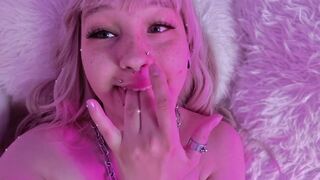POV: I'm your girlfriend and sending you this, what do you do?