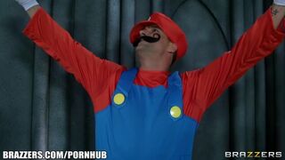 Mario and luigi parody double stuff - Brazzers