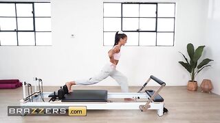 BRAZZERS - Hawt Ryan Reid Gets Her Taut Vagina Stretched In A Hardcore Fitness Session With Victor Ray’s Assist