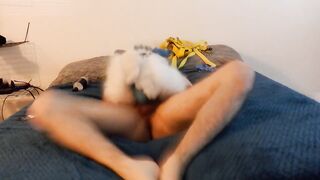 Kobaruto, Sergal having fun in his recent apartment