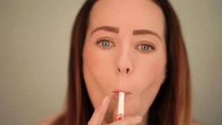 Close up Smokin' - Sexy Lip & Smoke Tease